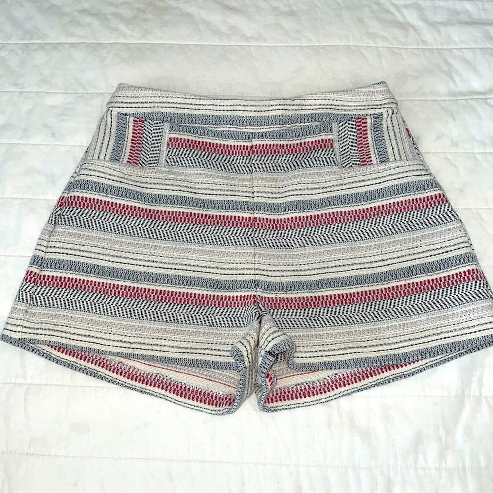 BCBG size 6 shorts.